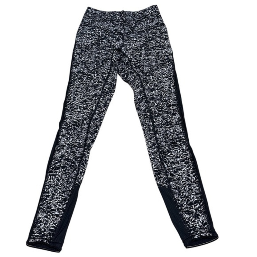 Lululemon black and white leggings
